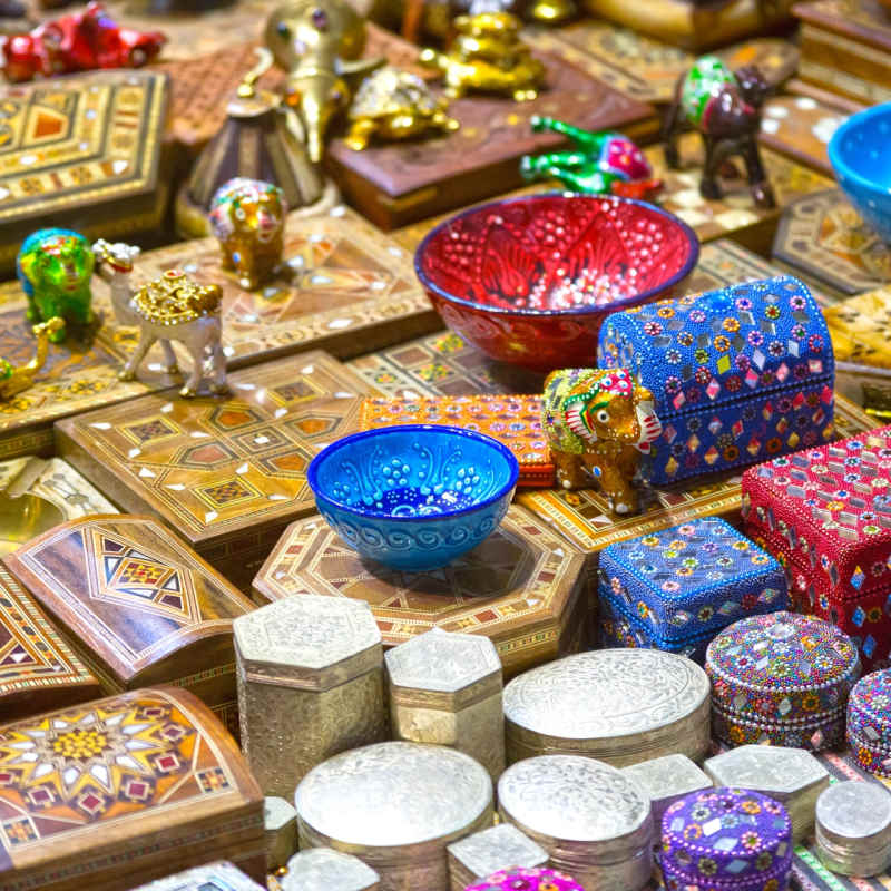 Trinkets at the Souk - A Honeymoon to Oman and the Maldives