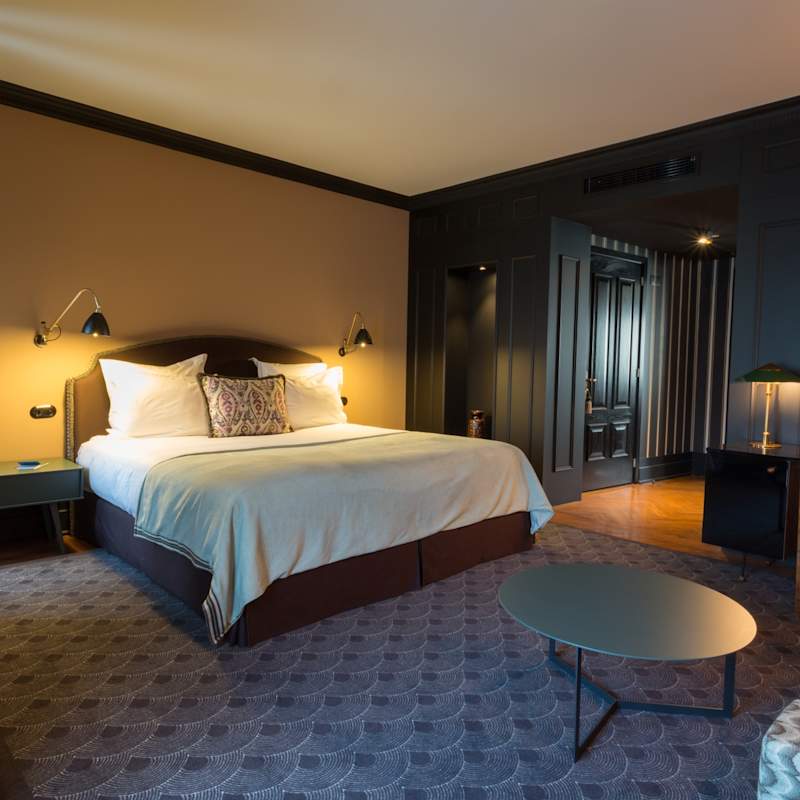 Guest room