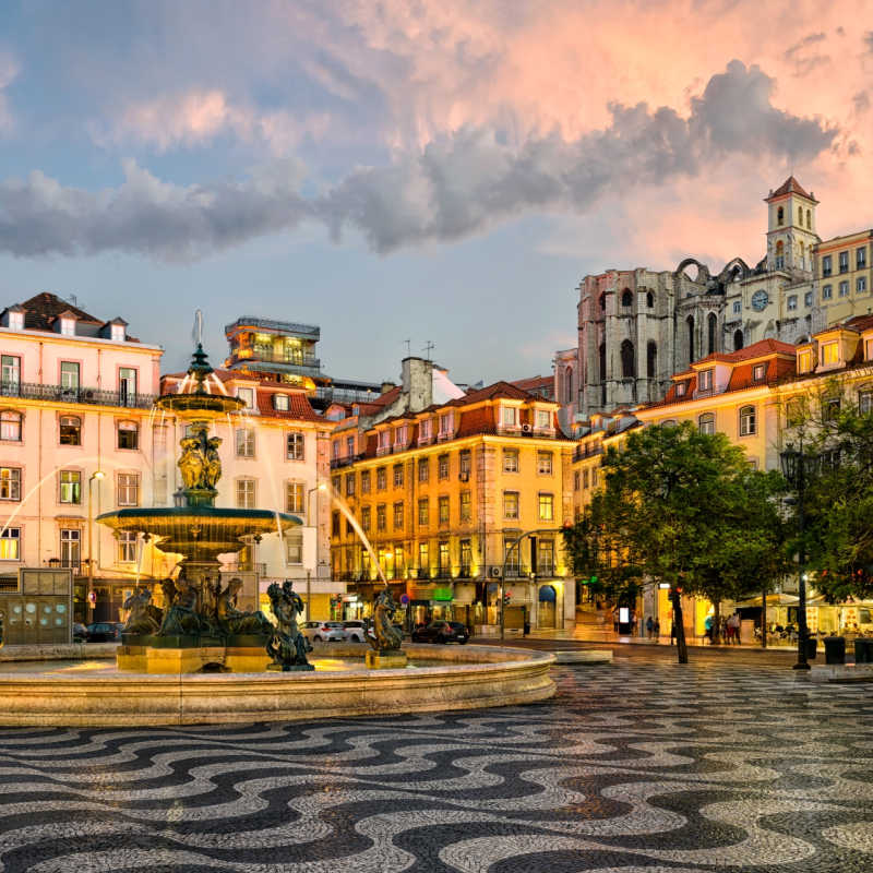 Lisbon - Beyond Lisbon: cobbled streets to coastal retreats