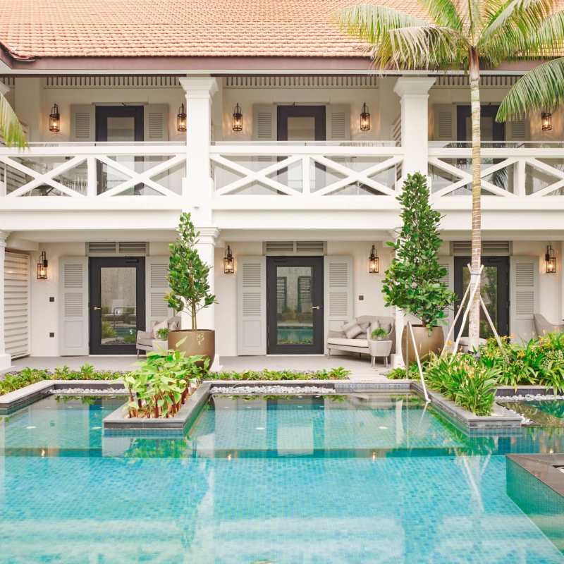 Direct pool access for selected room types 