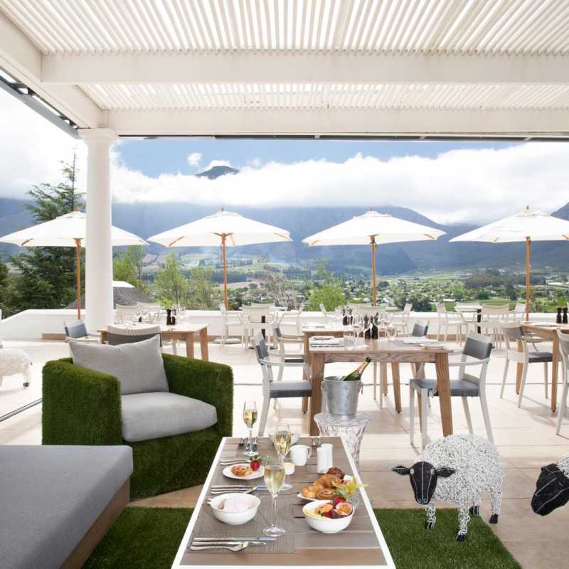 Miko Restaurant - Mont Rochelle