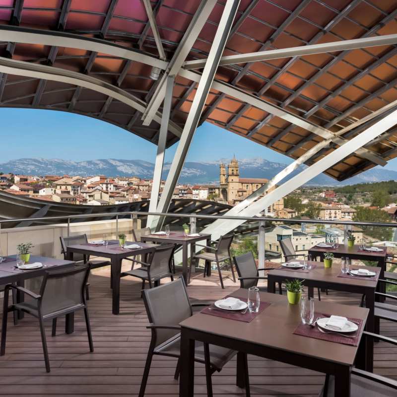 Restaurant terrace - Hotel Marques de Riscal