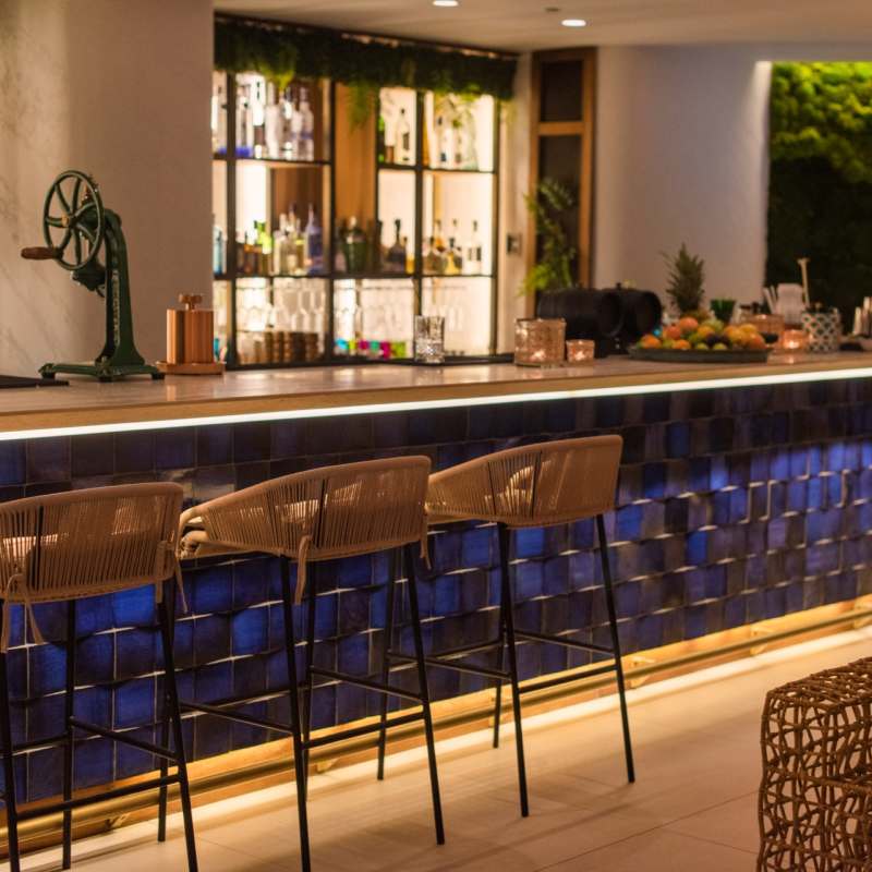 Lounge Bar  