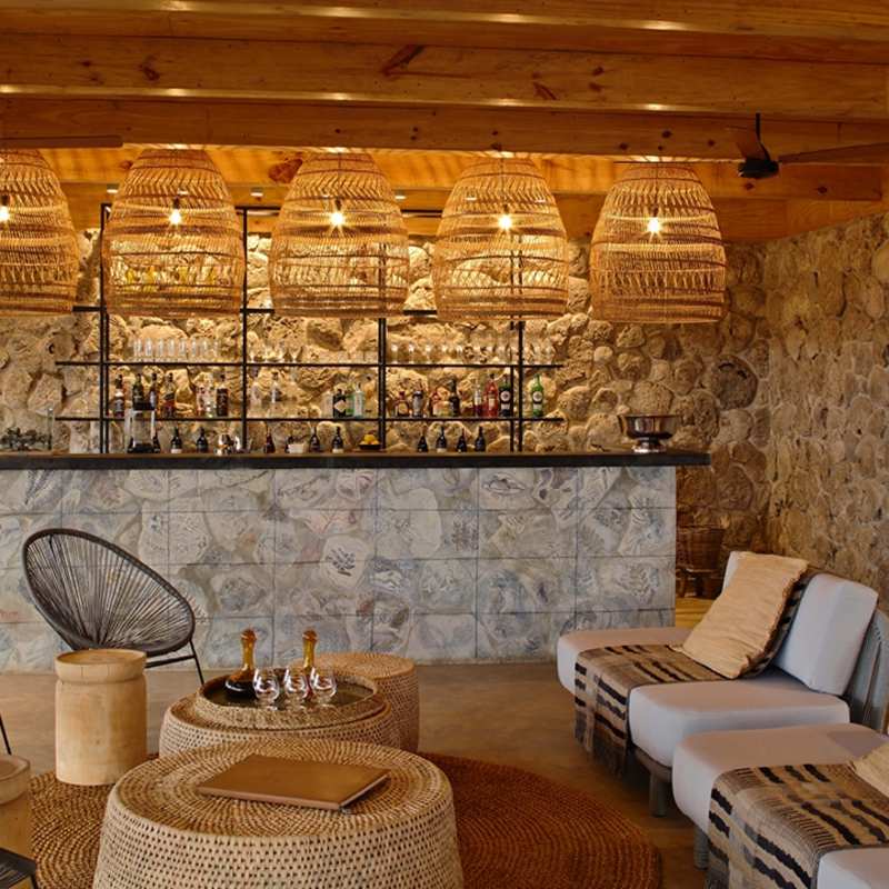 Bar area at Namiri Plains 