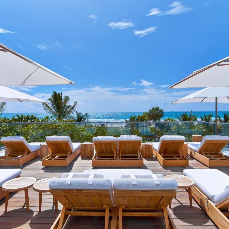 Sun loungers - 1 Hotel South Beach