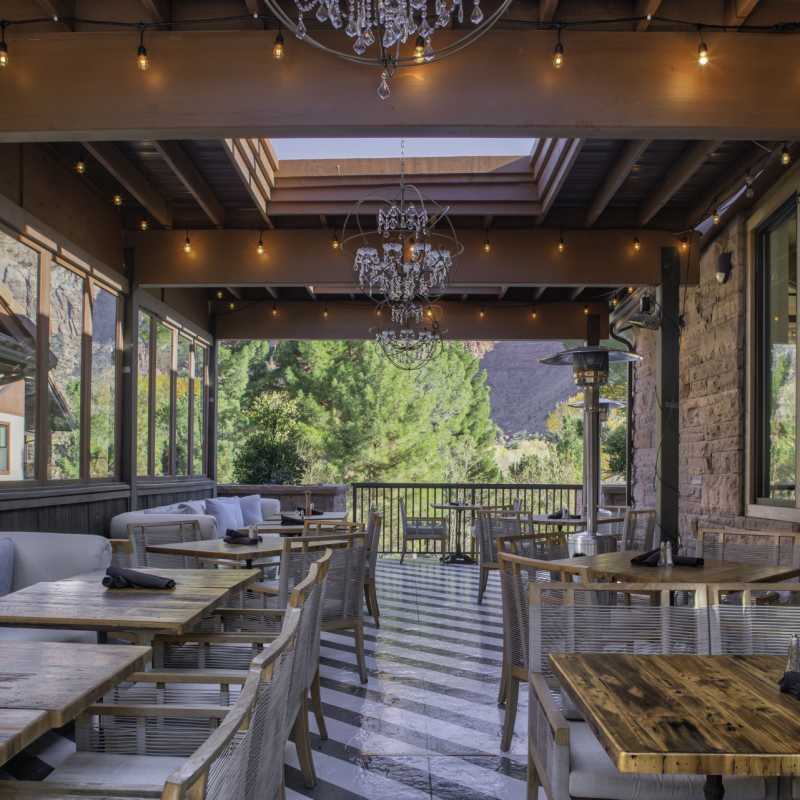 Restaurant - Cliffrose Lodge 