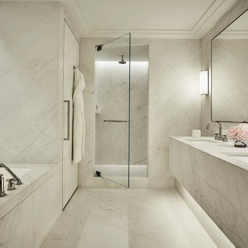 Bathroom - Four Seasons at the Surf Club