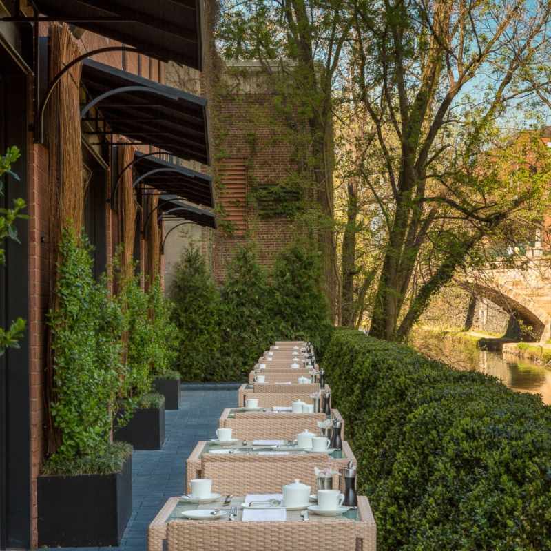 Canal Dining