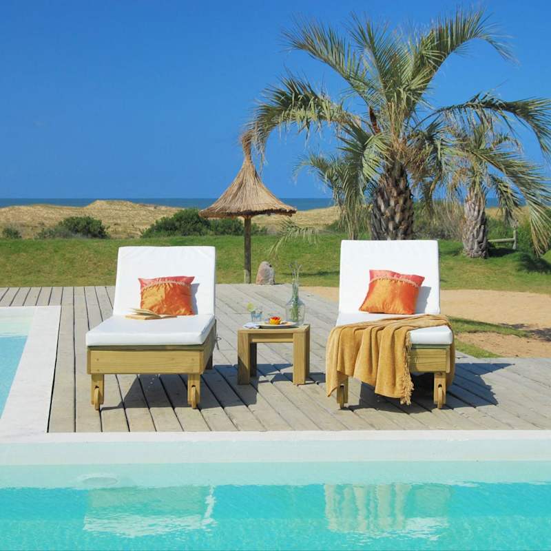 Pool and beach view - Casa Suaya