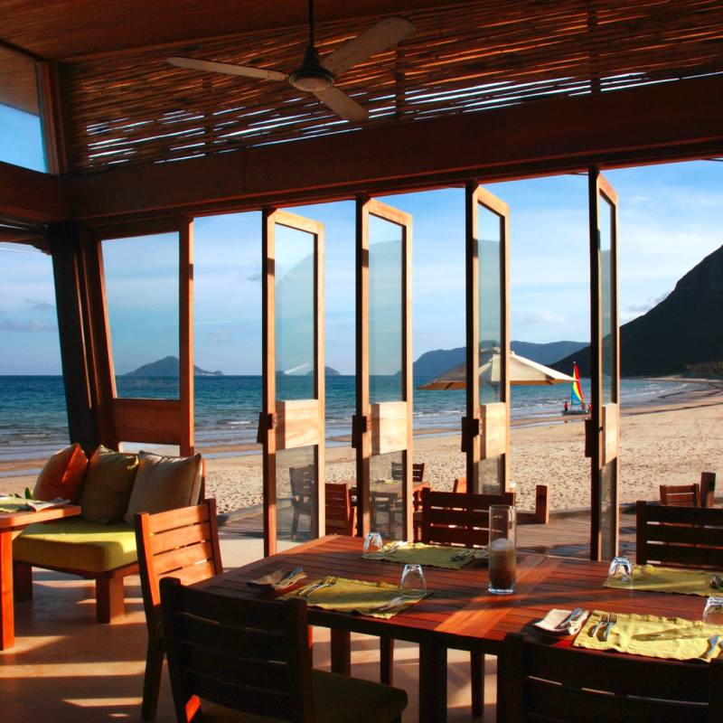 Restaurant by the beach 