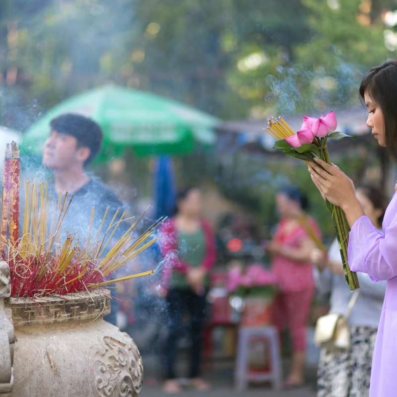 Buddhist offering, Saigon - Treasures of Indochina