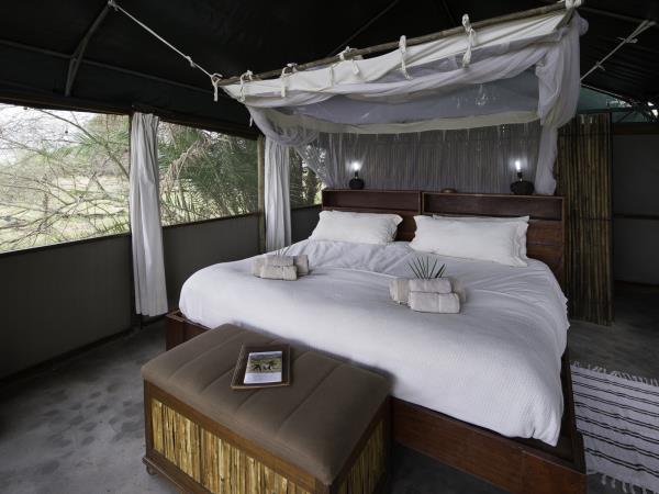Luxury Tented Room - Busanga Bush Camp