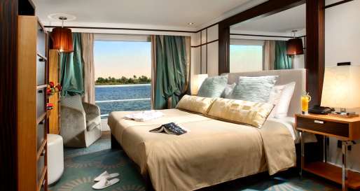 Cabin - Sanctuary Sun Boat IV