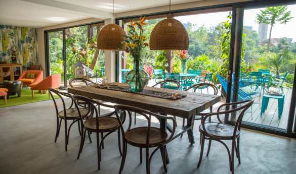 Patio del Mundo