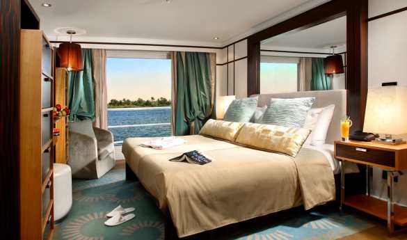 Sanctuary Sun Boat IV