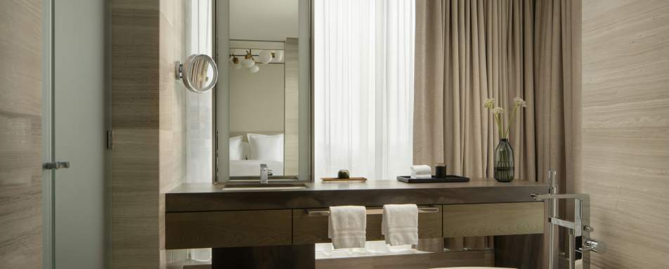 Four Seasons Hotel Toronto- 43