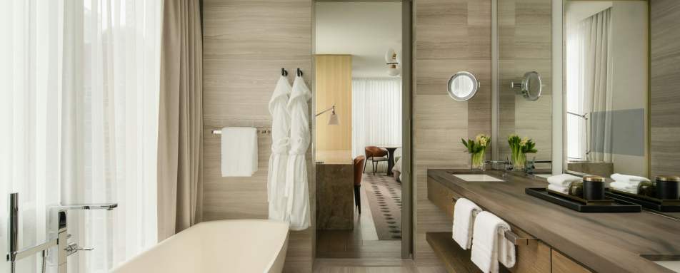 Four Seasons Hotel Toronto- 75