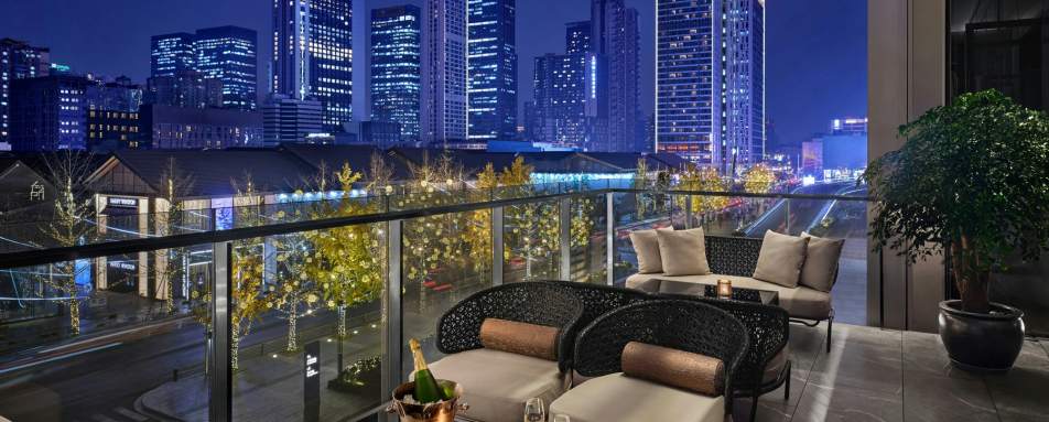 Niccolo Chengdu- 27