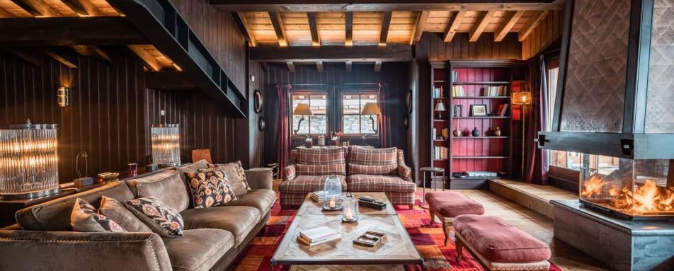 Lounge 1 