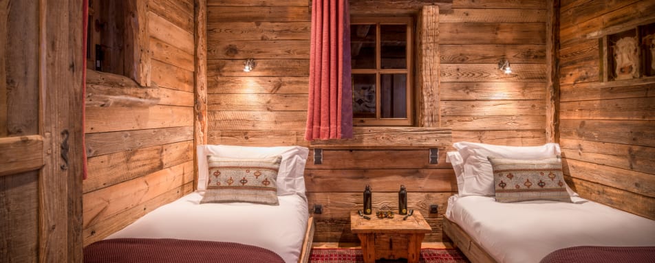 Twin Bedroom 