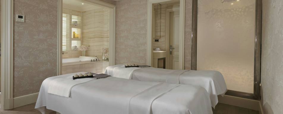Four Seasons Hotel George V- 8