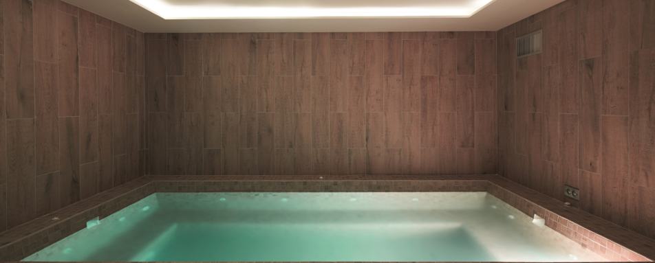 Jacuzzi at The Spa 