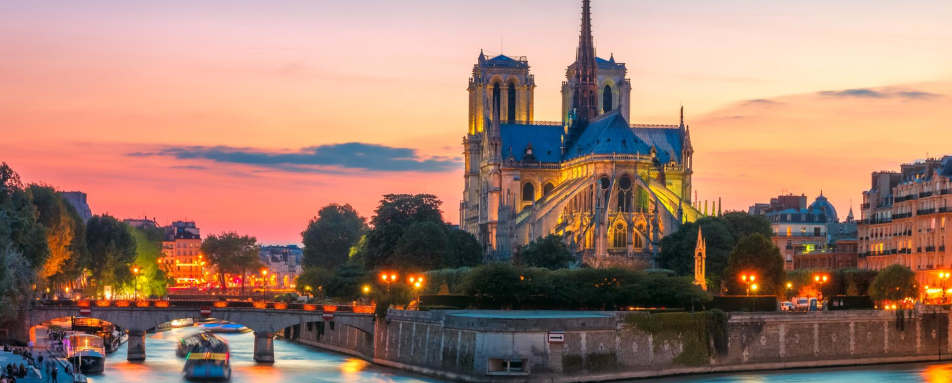Private cruise on the Seine
