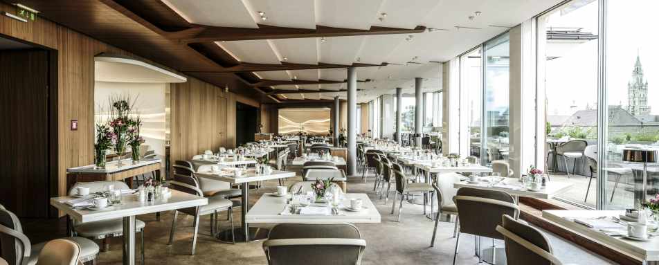 Bayerischer Hof Munchen- 51