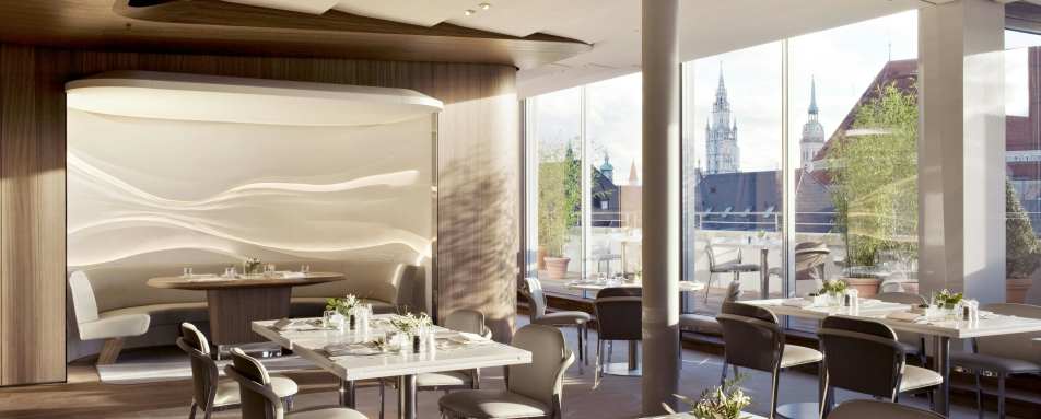 Bayerischer Hof Munchen- 53