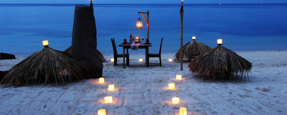 Beach Dining - Hotel Tugu Lombok