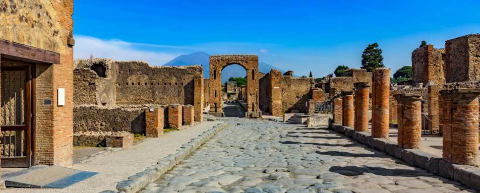Visit Pompeii