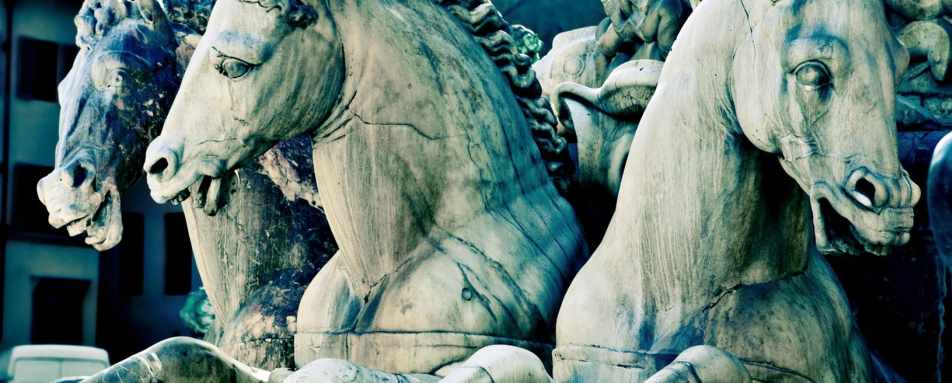 statue 