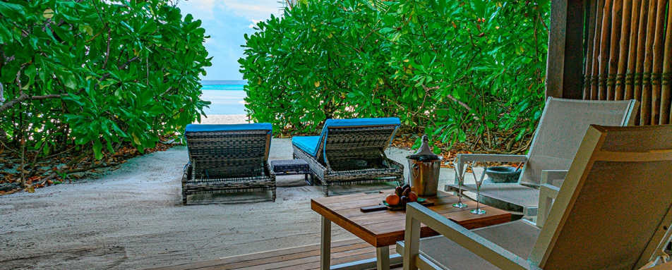 Constance Moofushi- 16
