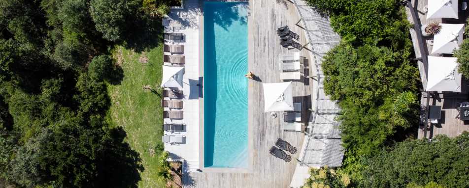 Hog Hollow Country Lodge- 11