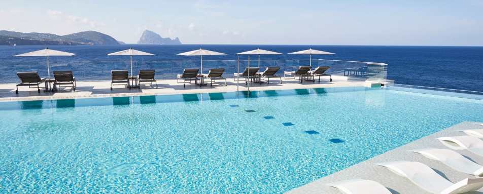 Infinity Pool 