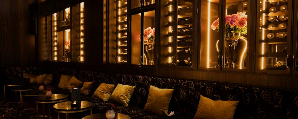 Bank Hotel- 69