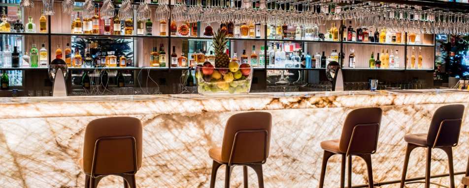 Lounge Bar 