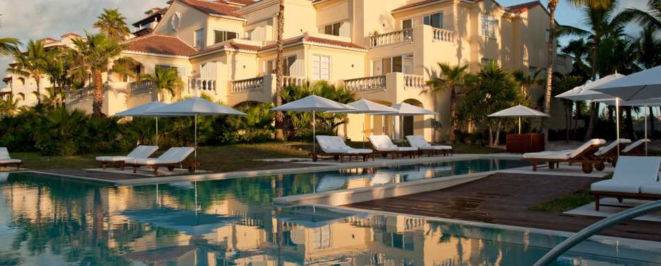 Hotel & Pool - The Grace Bay Club