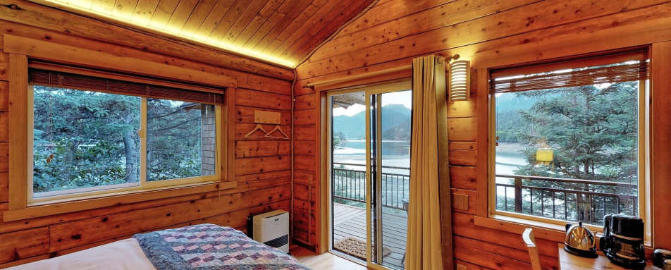 Stillpoint Lodge Cabin view 