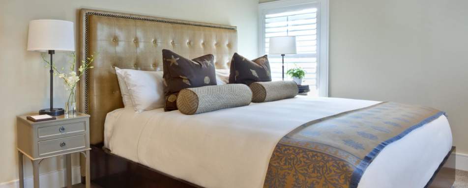 King Bedroom - White Elephant Village