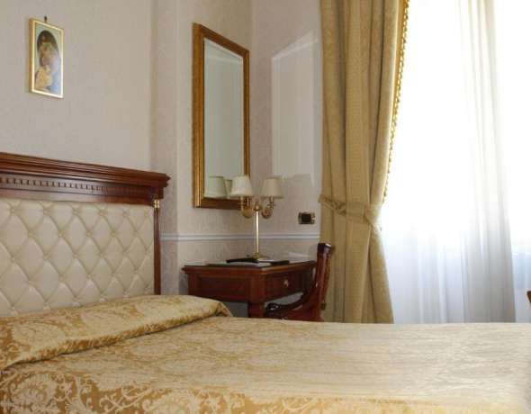 HOTEL VILLA ELISIO