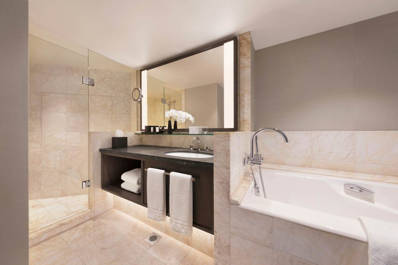 Four Seasons Hotel Sydney- 22