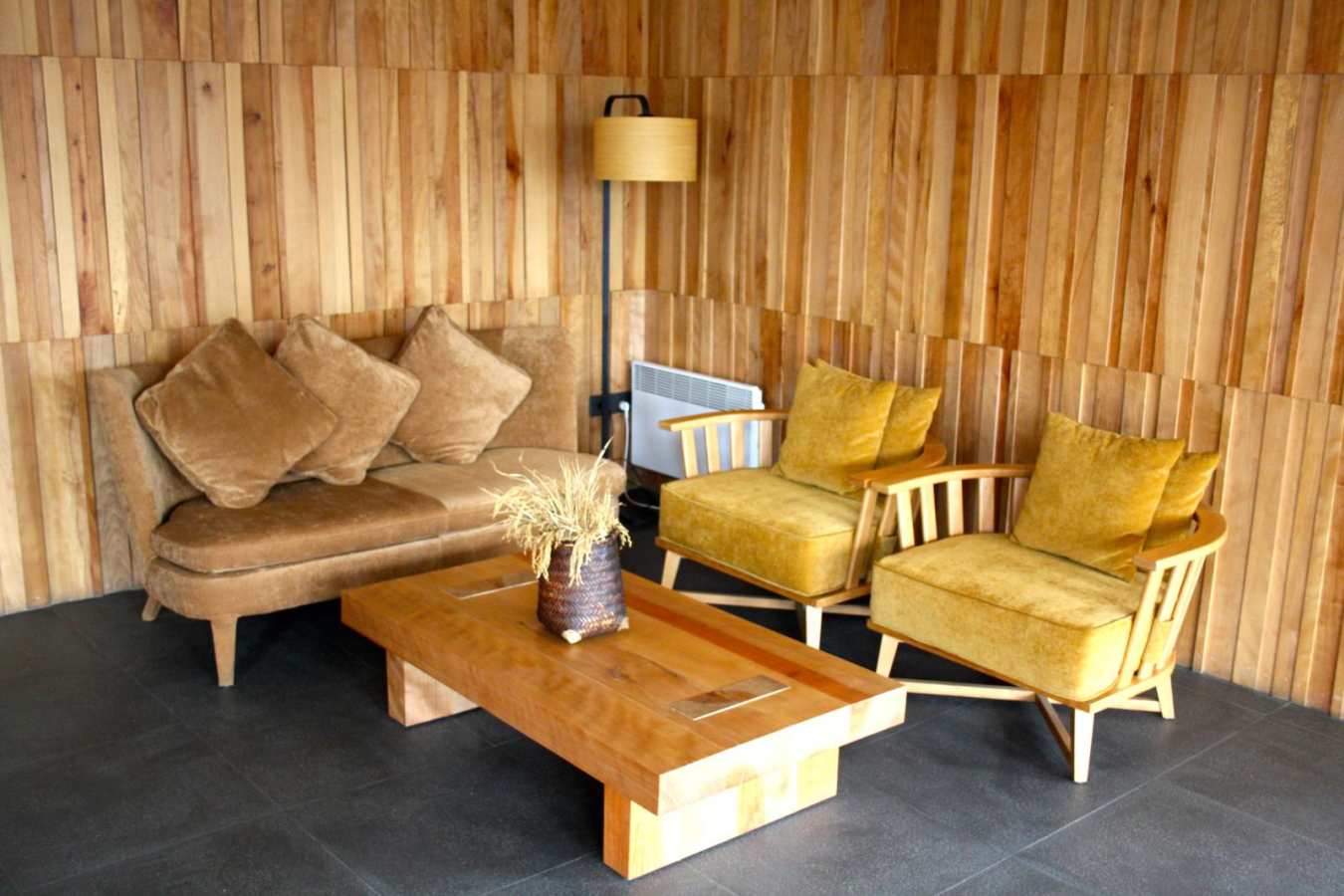 Lobby - Dhensa
