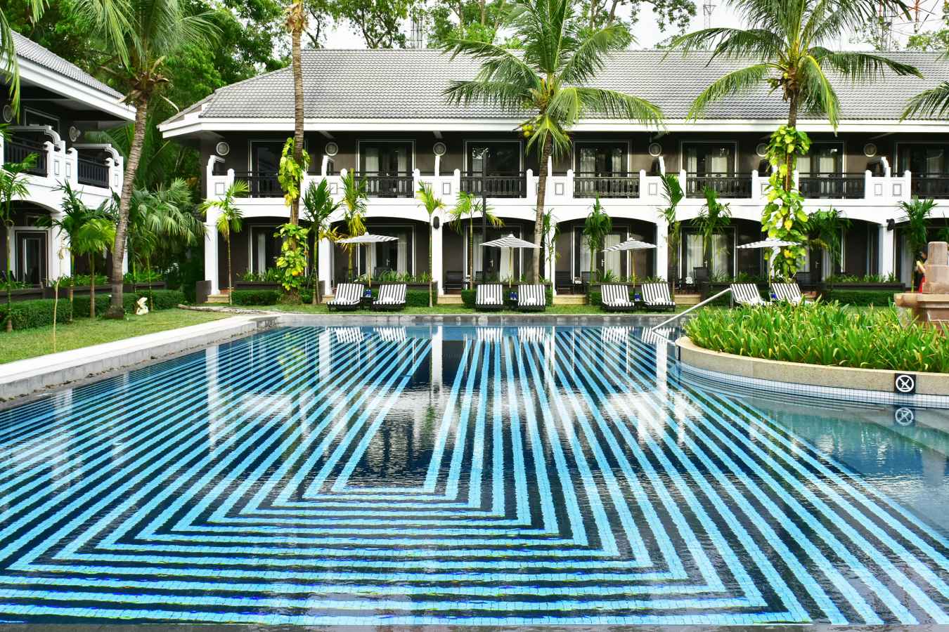 Shinta Mani Shack - Outside Pool 