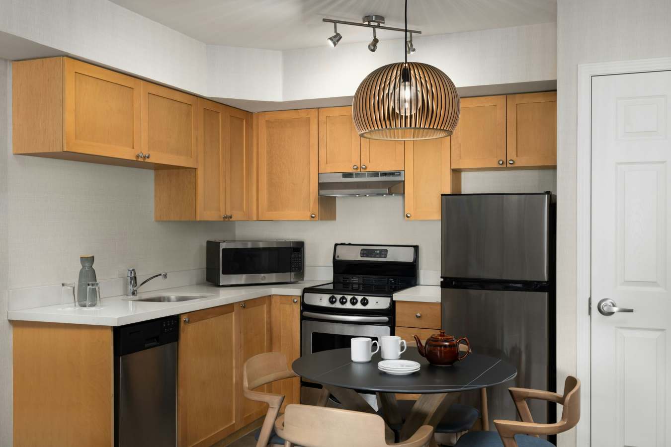 Delta Whistler Village Suites- 16