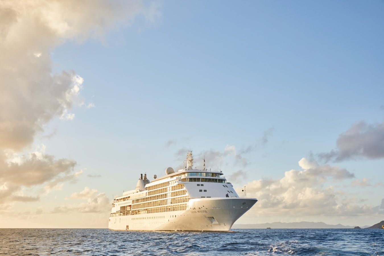 Silver Whisper 