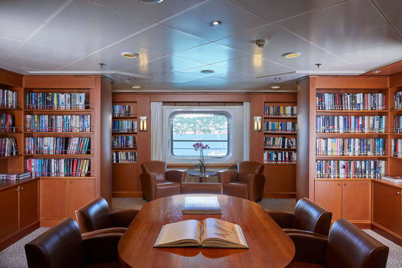 SilverSeaWhisperLibrary 