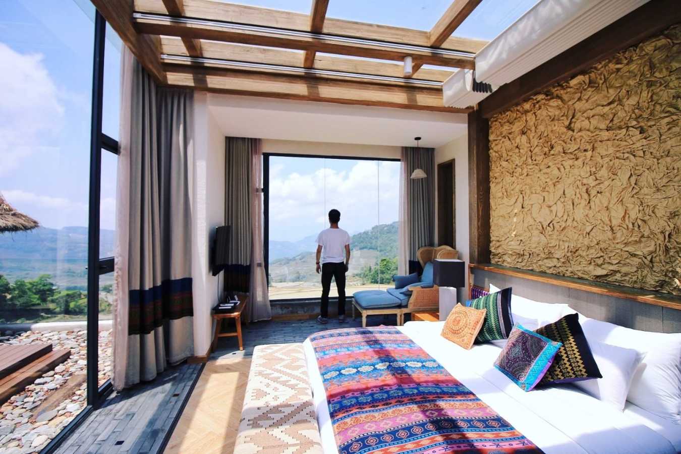 Guest Room 2 - Twelve Manor