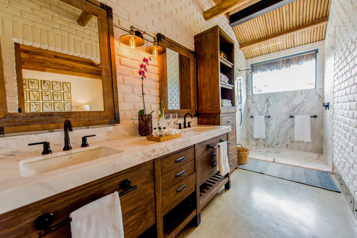 Stables Bathroom  