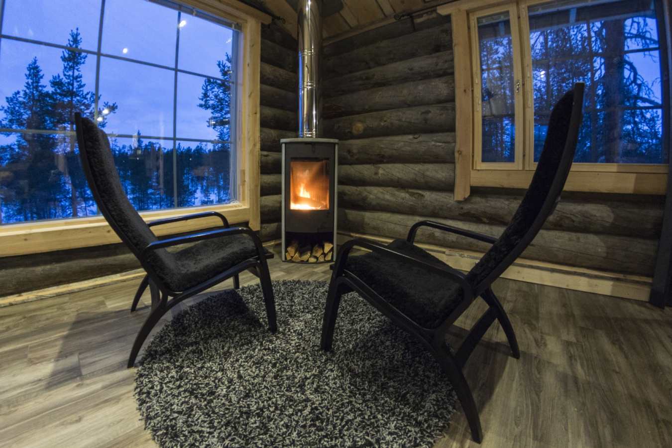 Panorma log cabins fireplace 
